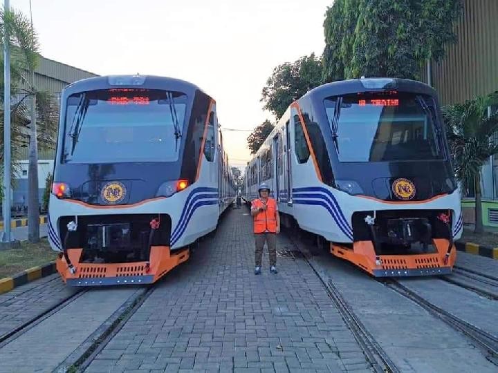 Trains made by Indonesian state firm to serve commuters in Philippines