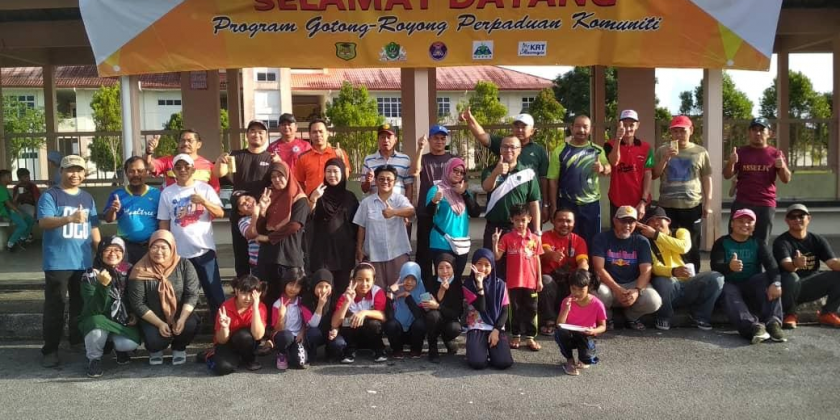 Program Gotong-Royong Perpaduan Komuniti anjuran KJM Rasmaja Matang Jaya