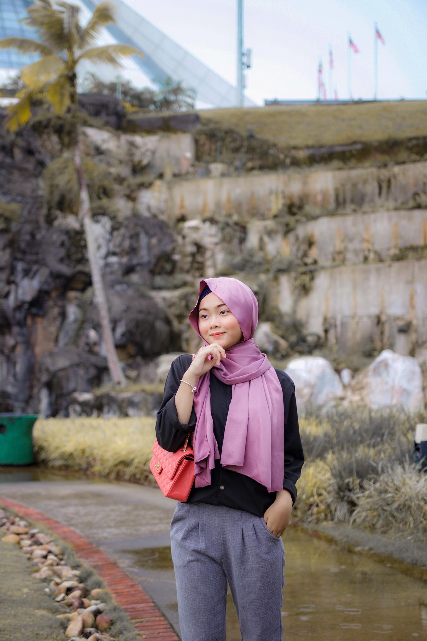 Mari abg n kakak mari rapat rapat!
 Tudung shawl eyelaseh yang mempunyai kemasan…