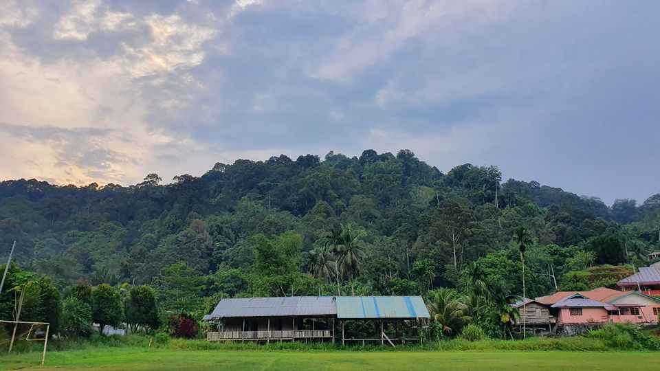 Permandangan sekitar siburan