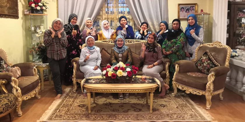 Majlis High-Tea dan Penyampaian sumbangan ikhlas kepada KJM Kampung Tunku daripada Yang Berbahagia Datin Hajjah Dayangku Rohani Binti Pengiran Kassim, Penaung Kelab Allamanda DBK